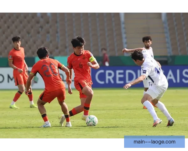 中国男足亚洲杯预选赛客场战平越南 两队以2比2握手言和